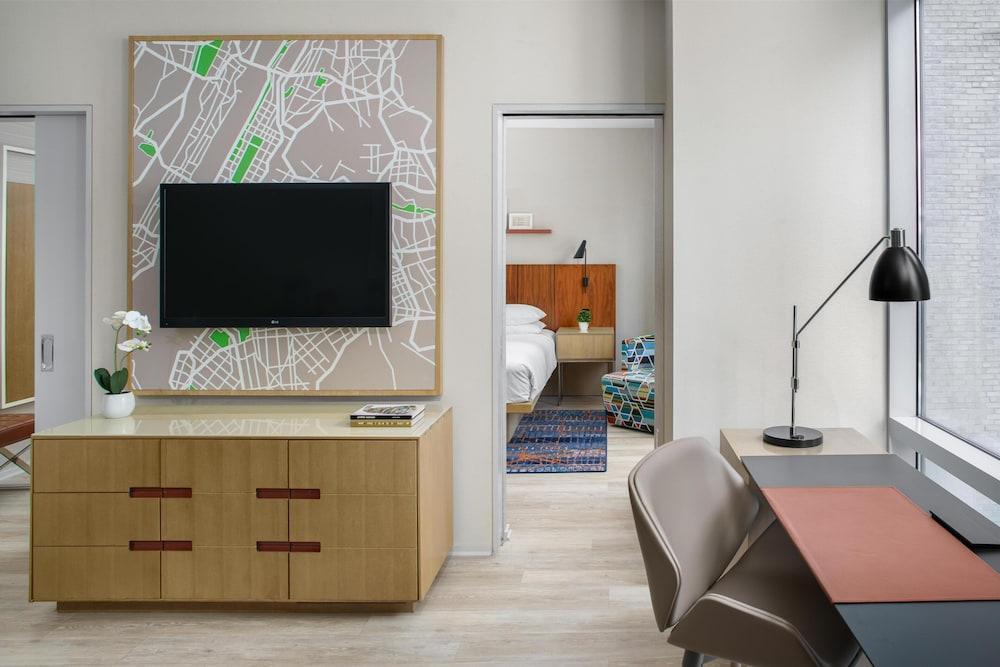 Hyatt Centric Times Square New York Room Type - Basic Suite, 1 King Bed