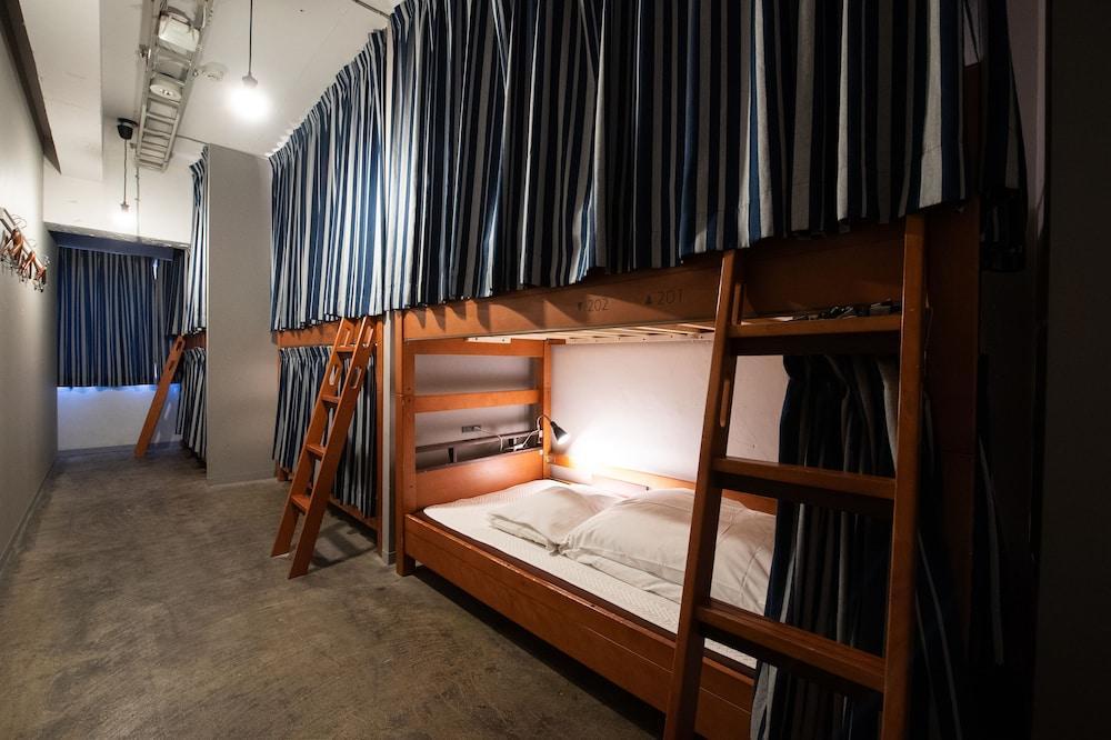 Imano Tokyo Hostel Room Type - Dorm 6 Beds, Male Only