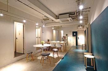 Imano Tokyo Hostel - Tap to explore photos