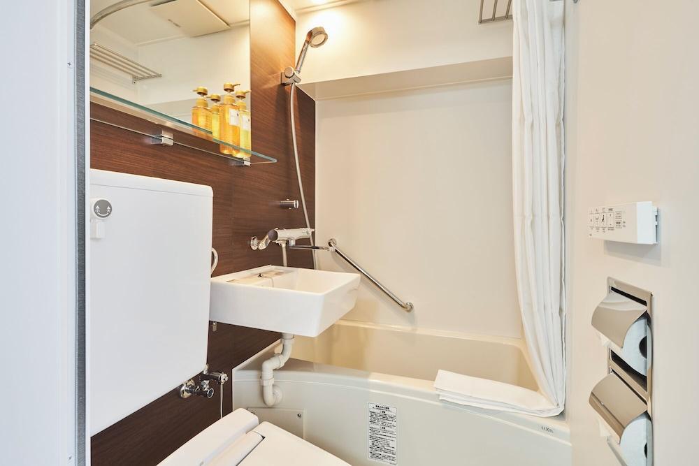 Hotel Mystays Higashi-Jujo - Tap to explore photos