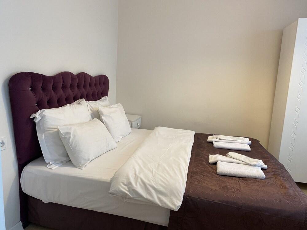 Spinel Hotel Room Type - Family Condo