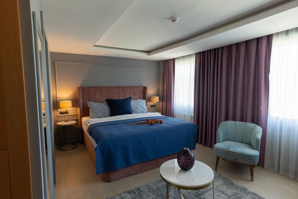 Malta Bosphorus Hotel Room Type - Superior Room