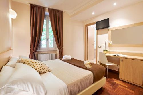 La Piccola Maison Room Type - Double Room