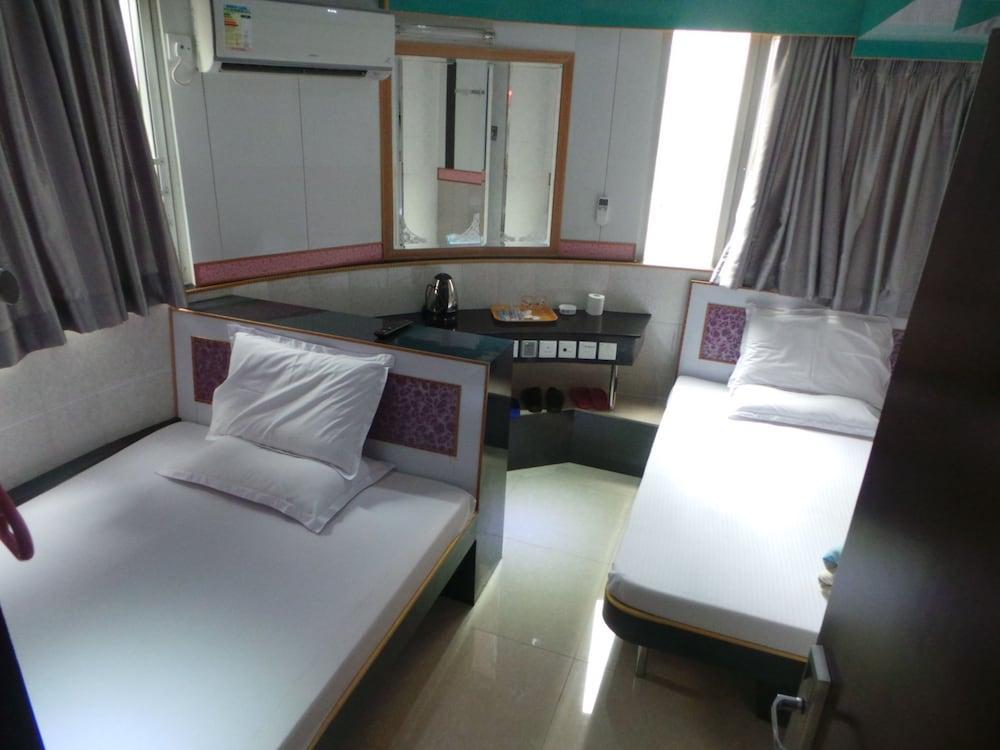 Yue Ka Hotel Room Type - Quadruple Room