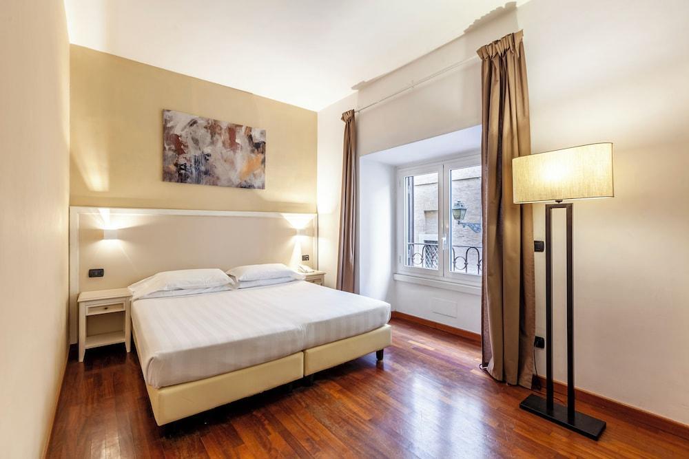 Inn Rome Rooms & Suites Room Type - Standard Double Room
