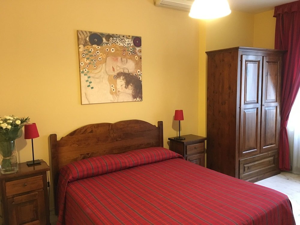 Perseo B&B - Tap to explore photos