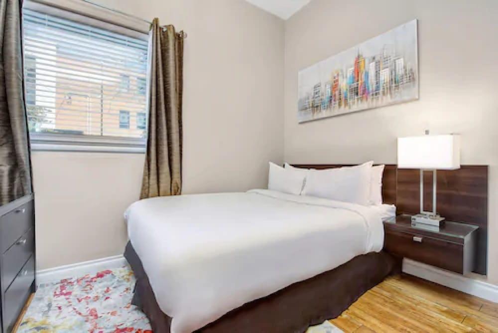 Willowdale Hotel Toronto North York - Tap to explore photos