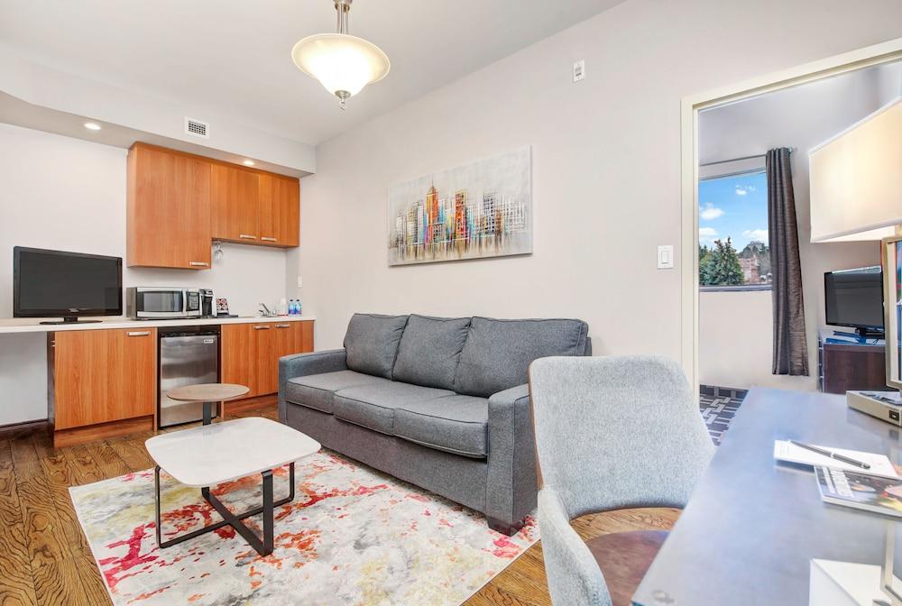 Willowdale Hotel Toronto North York Room Type - 1 Bedroom Suite, 1 Queen Bed with Sofabed