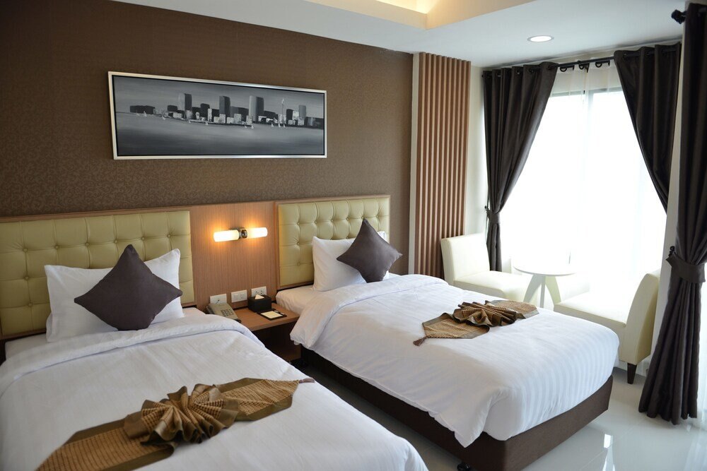 Picnic Hotel Bangkok Room Type - Standard Twin Room