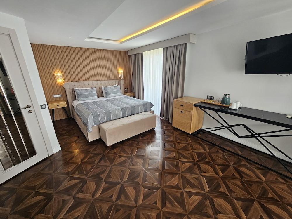 Anthemis Hotel Room Type - Suite, Sea View