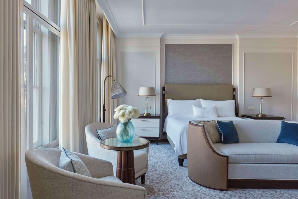 Waldorf Astoria Amsterdam by Hilton Room Type - Luxury Suite, 1 King Bed (Roell)