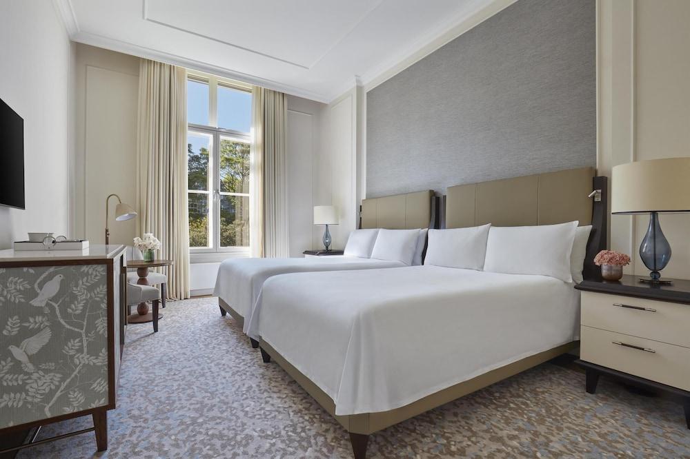 Waldorf Astoria Amsterdam by Hilton Room Type - Premier Room, 2 Twin Beds