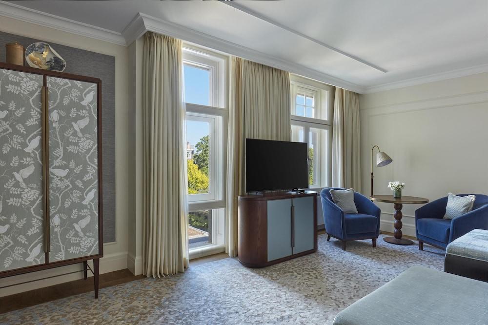 Waldorf Astoria Amsterdam by Hilton Room Type - Grand Room, 2 Twin Beds (Premier)