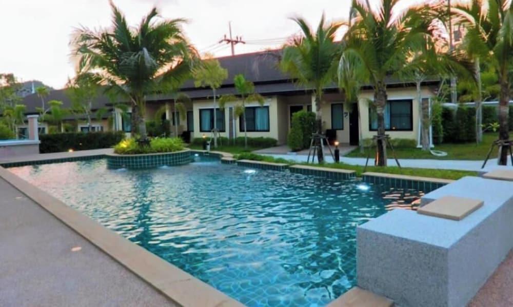 Aonang Oscar Pool Villas