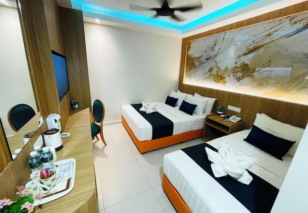 Easy Hotel Kl Sentral Room Type - Deluxe Triple Room