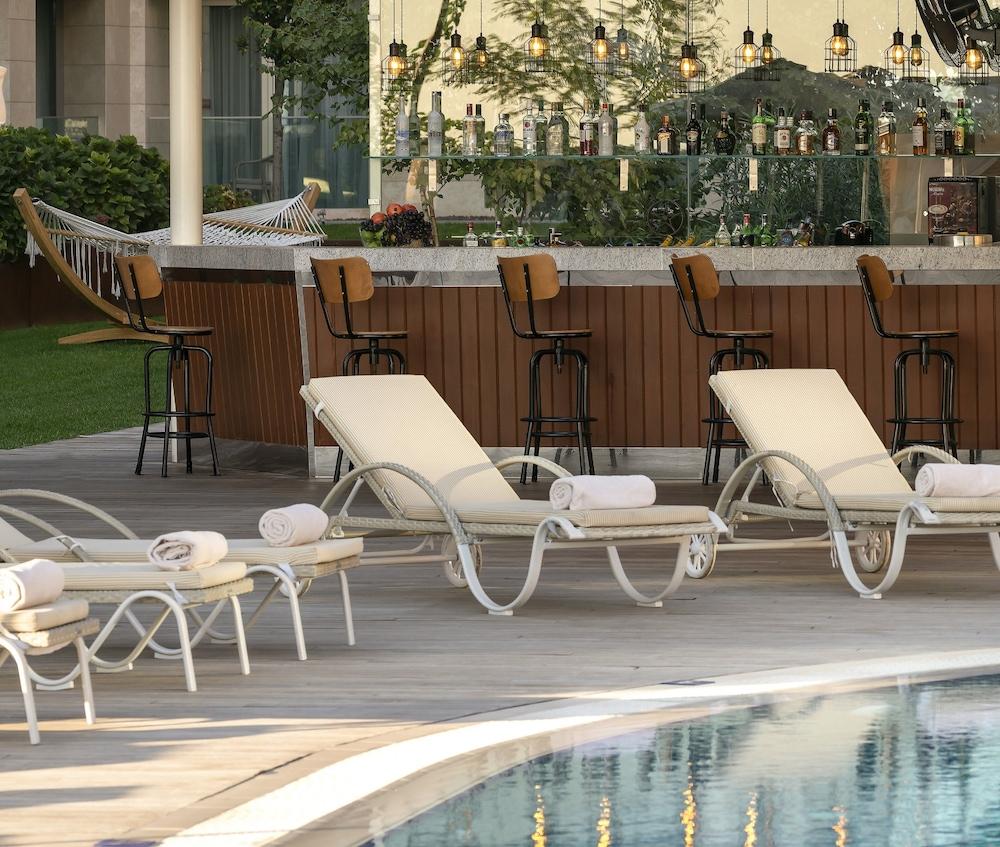 Crowne Plaza Istanbul Florya - Tap to explore photos