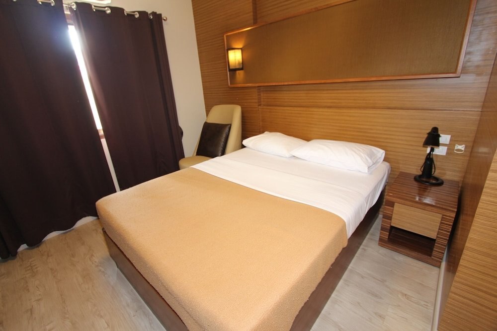 Honey Lodge Room Type - Standard Room