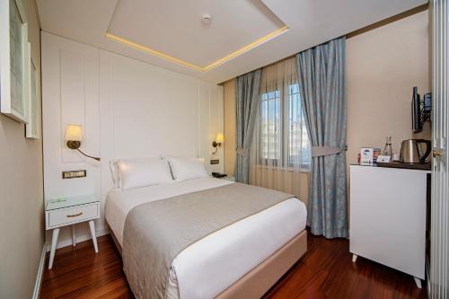 Ada Karakoy Hotel - Special Category - Tap to explore photos