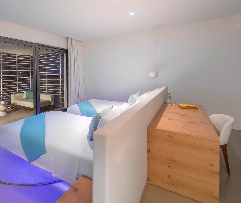 Nikki Beach Resort & Spa Dubai Room Type - Covet Room Sea View Twin Nikki Beach Resort & Spa Dubai Room Type - Covet Room Sea View Twin