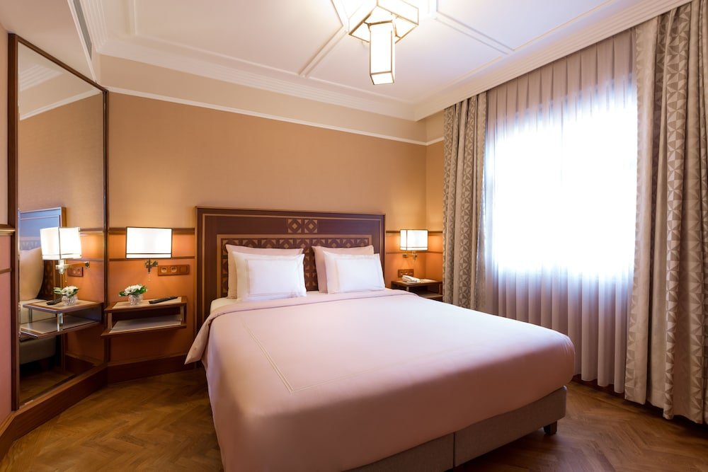 Lalahan Room Type - Family Suite with Balcony and Hot Tub Lalahan Room Type - Family Suite with Balcony and Hot Tub