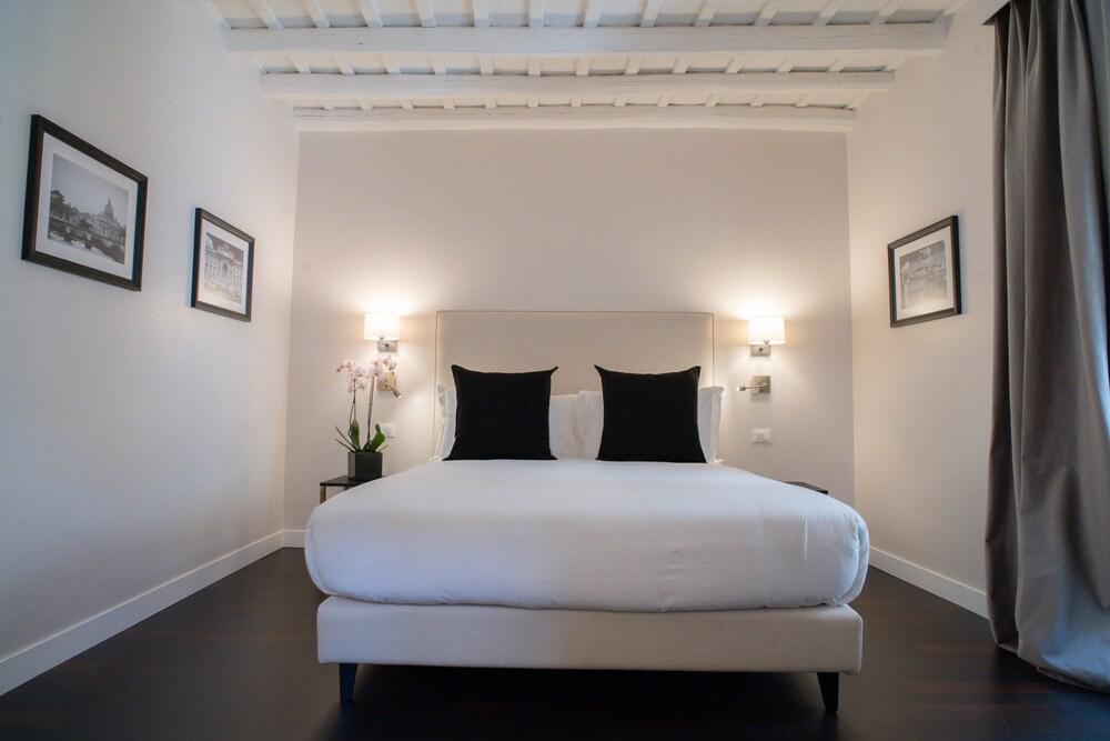 Kame Hall Room Type - Deluxe Room