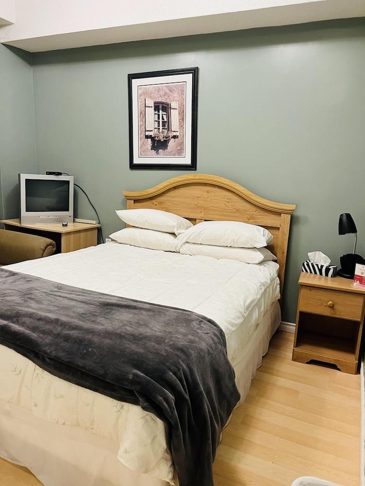 St Lawrence Residences And Suites Room Type - Superior Suite, 1 Queen Bed, Kitchenette