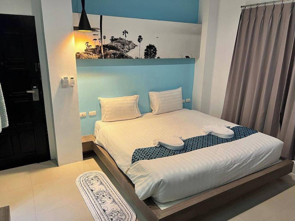 Hotel The Journey Patong New Room Type - Superior Double Room with Balcony & View