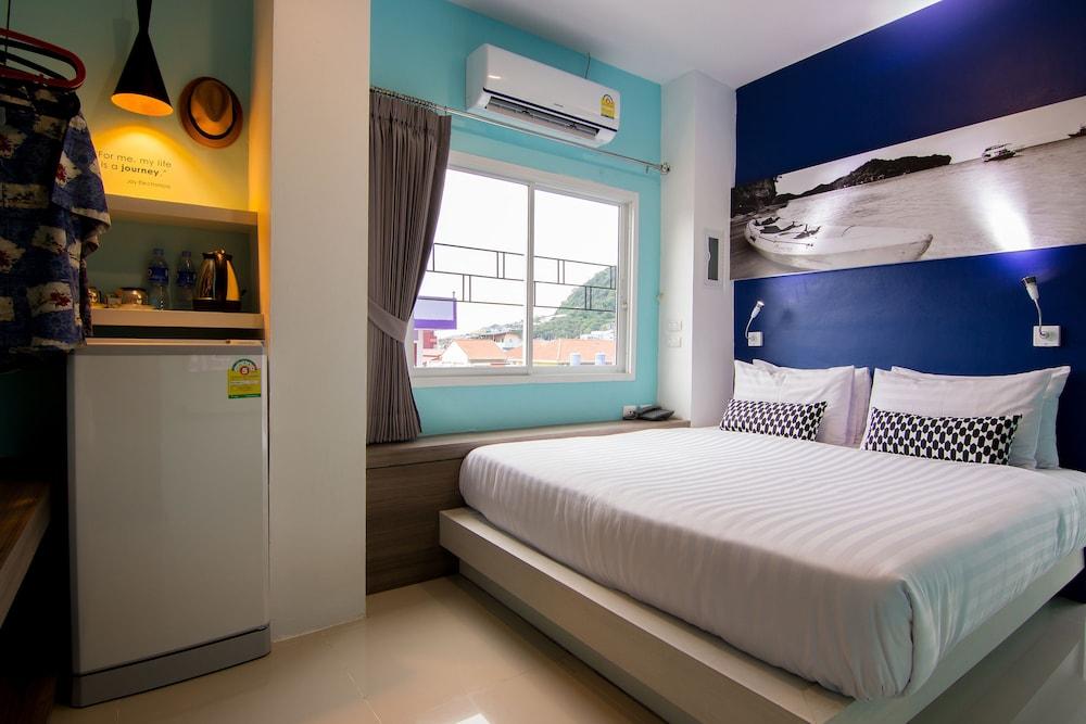 Hotel The Journey Patong New - Tap to explore photos
