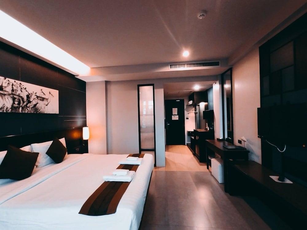 The Tama Hotel Room Type - Superior Double Room