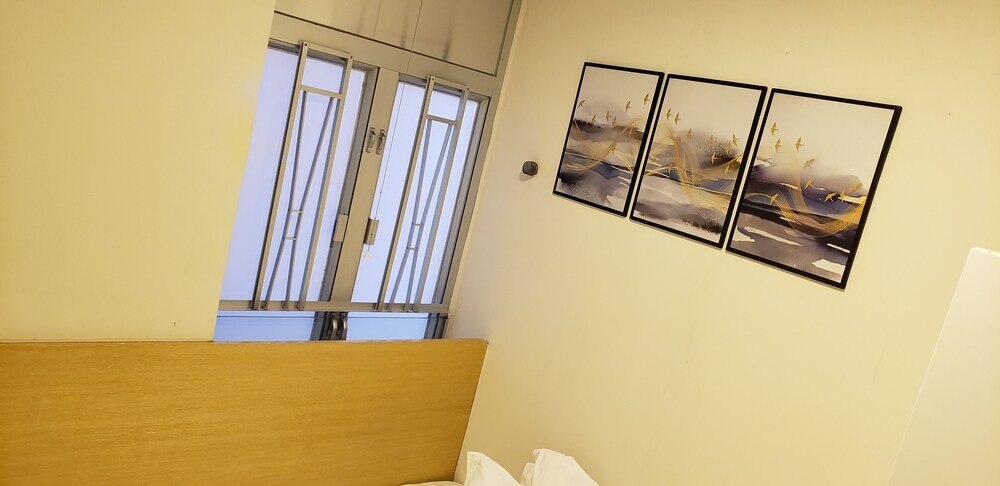 Sunrise International - Boutique Hostel - Tap to explore photos