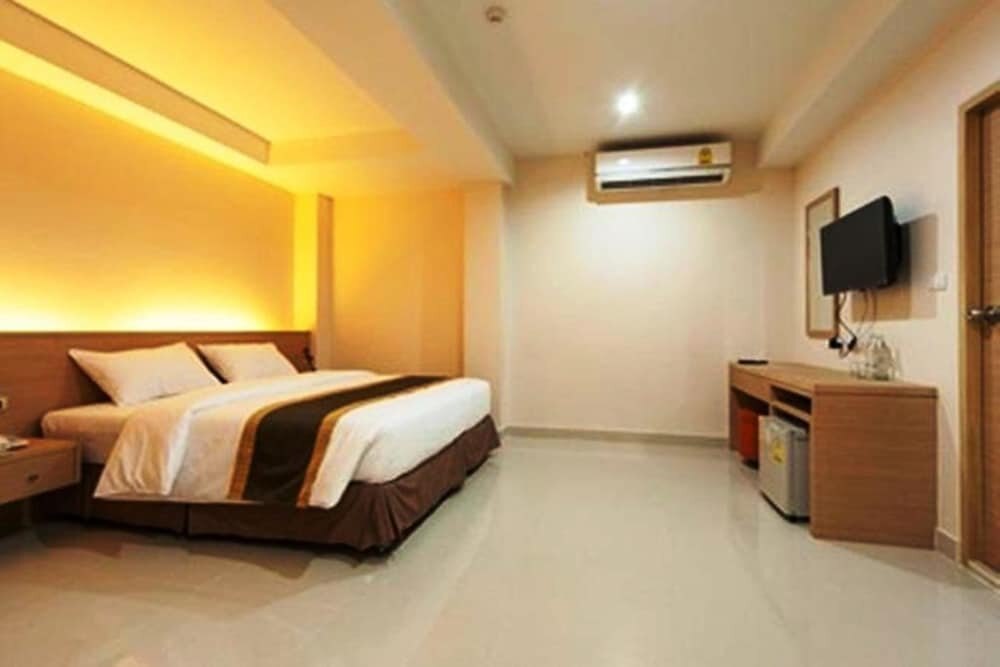 Gateway Hotel Bangkok Room Type - Deluxe Double Room