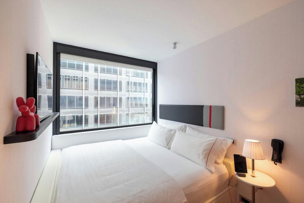 citizenM New York Times Square Room Type - Room, 1 King Bed (High Floor)