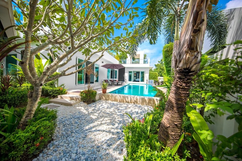 Villas In Pattaya Room Type - Villa 3 Bedroom Private Pool and Garden Village Palm Oasis