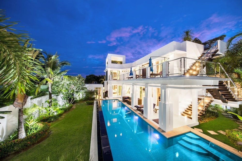 Villas In Pattaya Room Type - Five-Bedroom Villa with Private Pool and Jacuzzi Village Palm Oasis Villas In Pattaya Room Type - Five-Bedroom Villa with Private Pool and Jacuzzi Village Palm Oasis