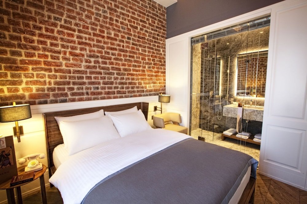 Hotel Miniature Room Type - Deluxe Double Room
