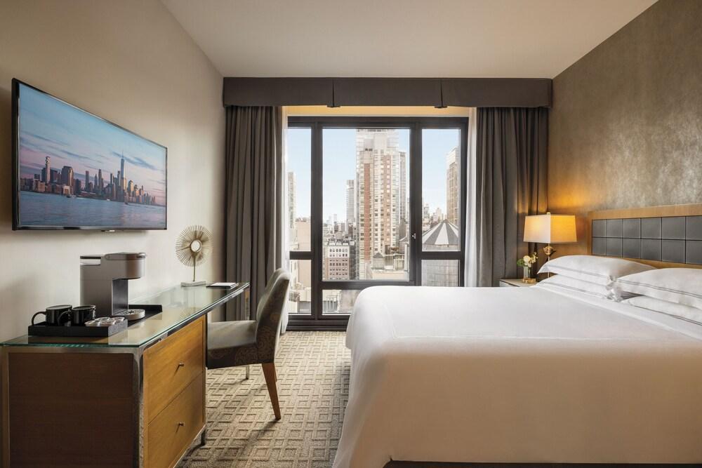 Executive Hotel Le Soleil New York - Tap to explore photos