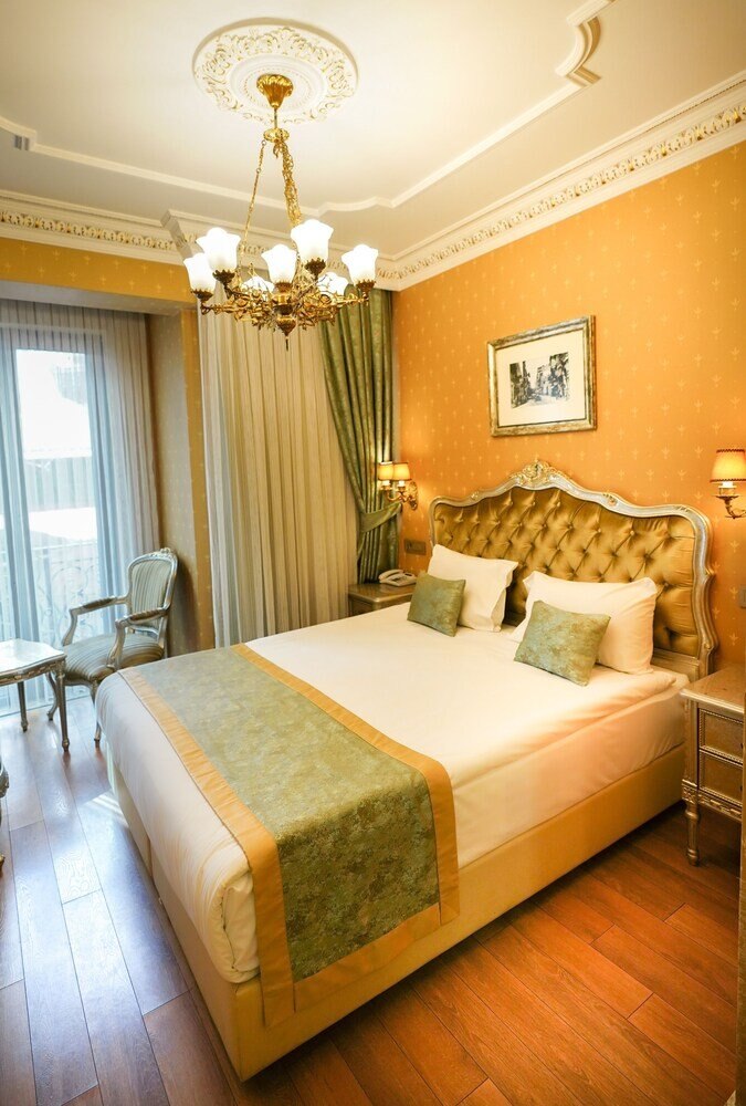 Hotel Gritti Pera Room Type - Family Suite, 2 Bedrooms, Connecting Rooms, City View