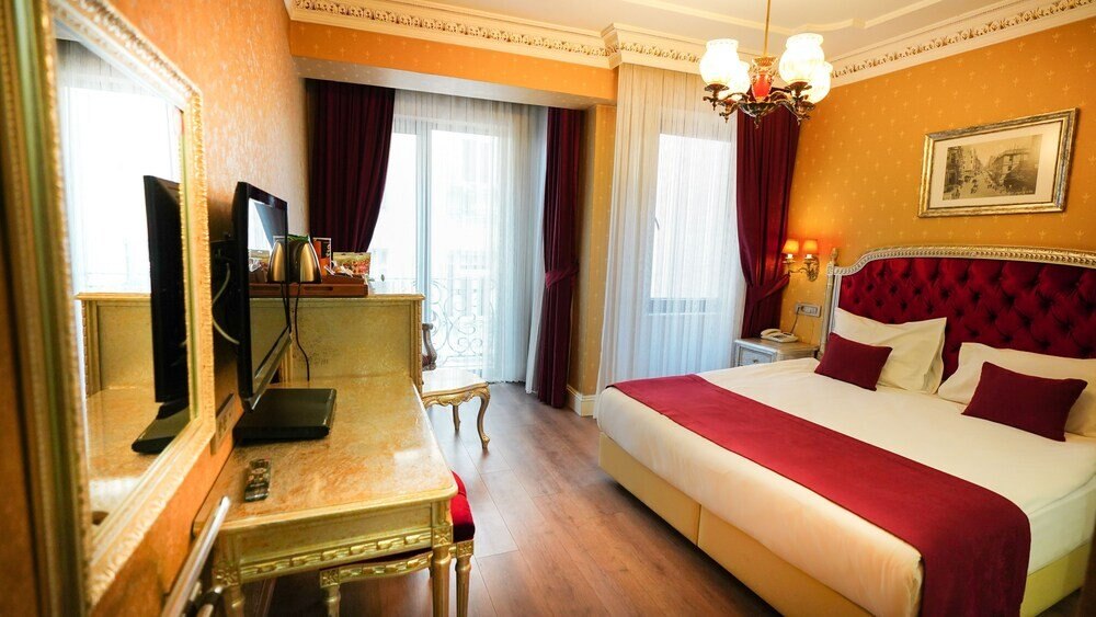 Hotel Gritti Pera Room Type - Deluxe Double Room, City View Hotel Gritti Pera Room Type - Deluxe Double Room, City View