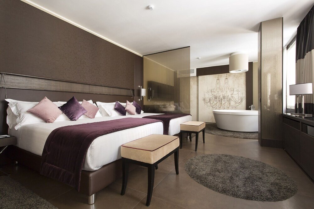 Rome Life Hotel Room Type - Suite (Penthouse)