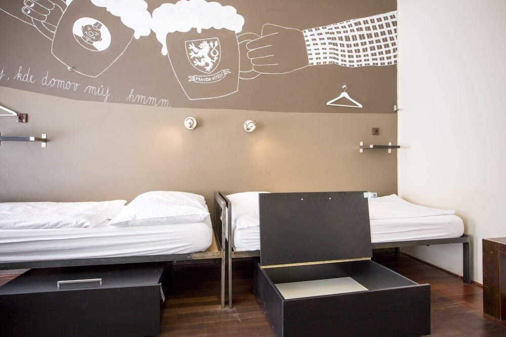 Sophie's Hostel Room Type - 4-6 Bed Dormitory with Private Bathroom