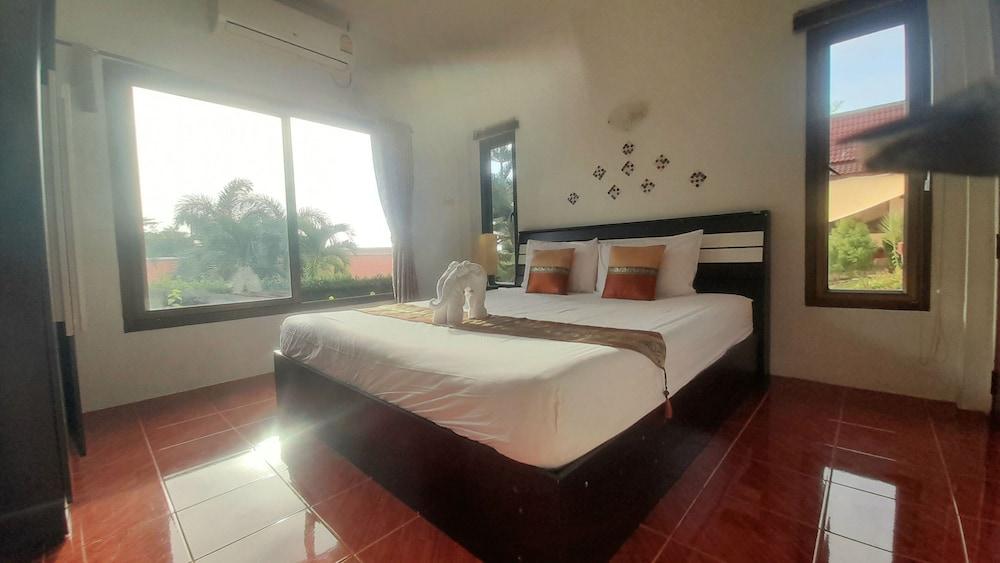 Samui Diving Resort - Tap to explore photos