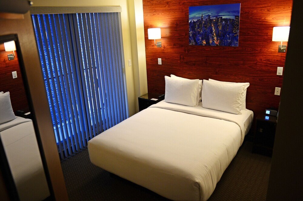 The Lex NYC Room Type - Cozy Room