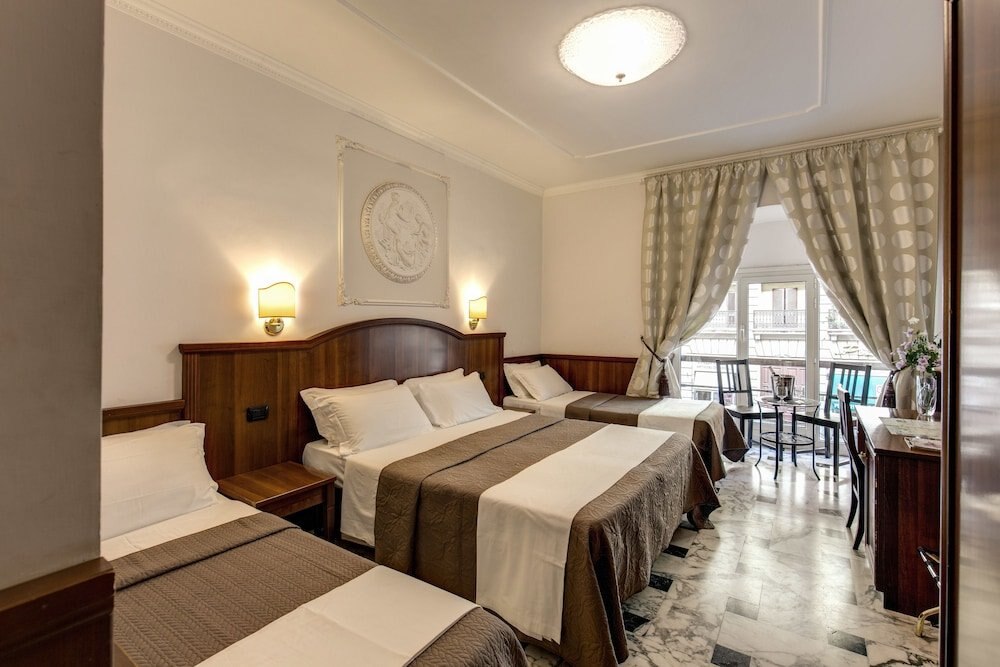 Nakissa Inn Room Type - Quadruple Room