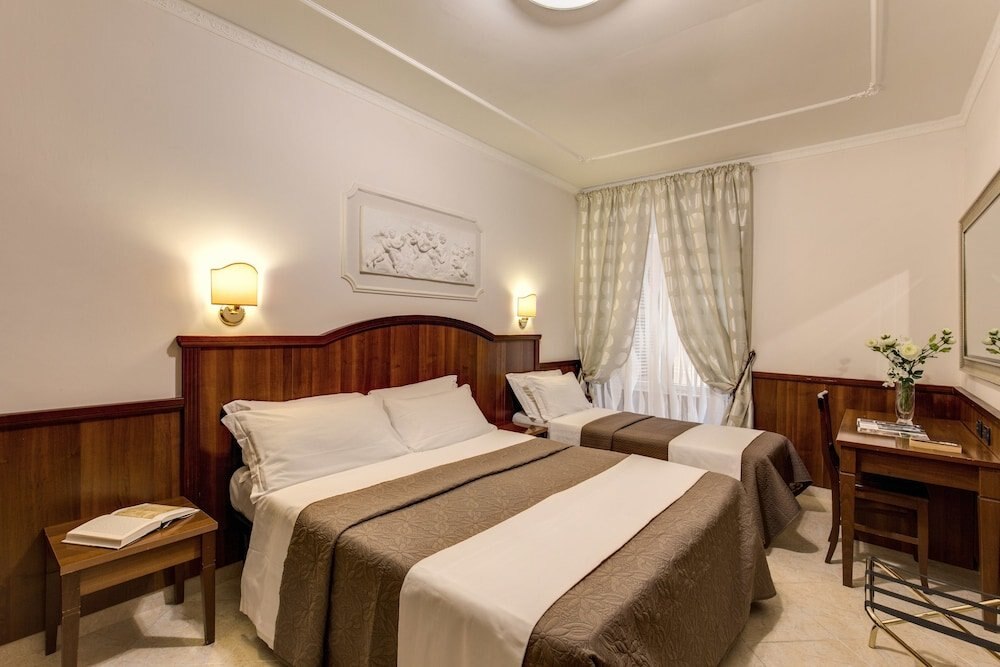 Nakissa Inn Room Type - Triple Room
