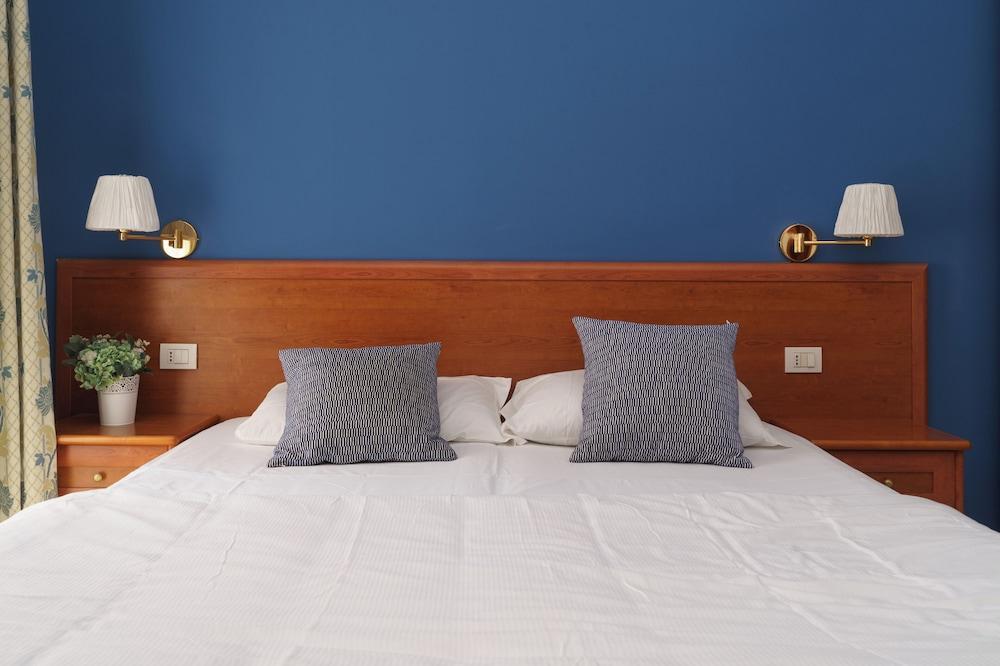 Il Passetto Room Type - Deluxe Twin Room