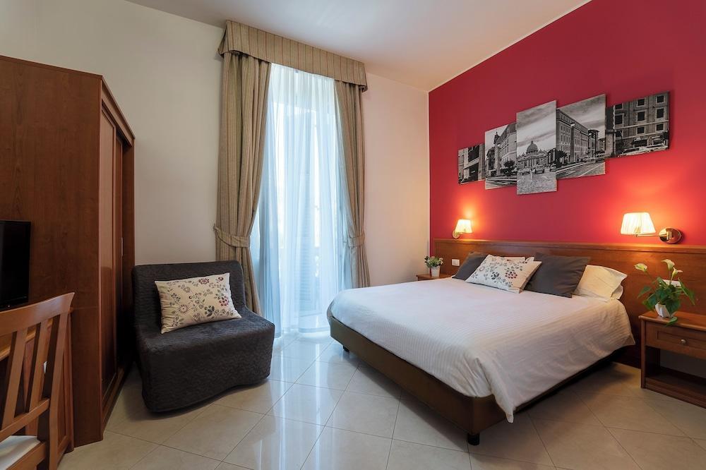 Il Passetto Room Type - Deluxe Room