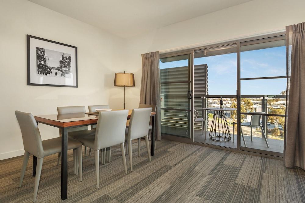 Quest Melbourne Airport Room Type - One Bedroom Apartment Accessible with Balcony Quest Melbourne Airport Room Type - One Bedroom Apartment Accessible with Balcony
