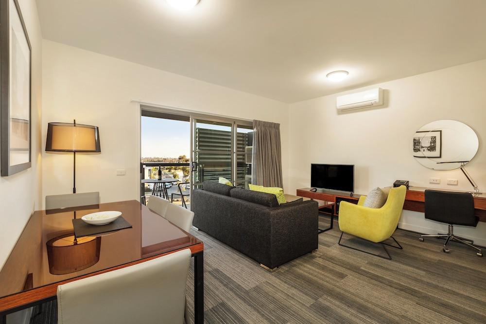 Quest Melbourne Airport Room Type - Three Bedroom Apartment with Balcony Quest Melbourne Airport Room Type - Three Bedroom Apartment with Balcony
