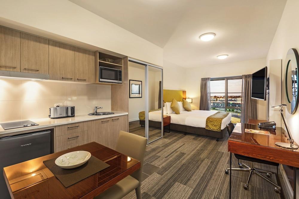Quest Melbourne Airport Room Type - Studio Apartment