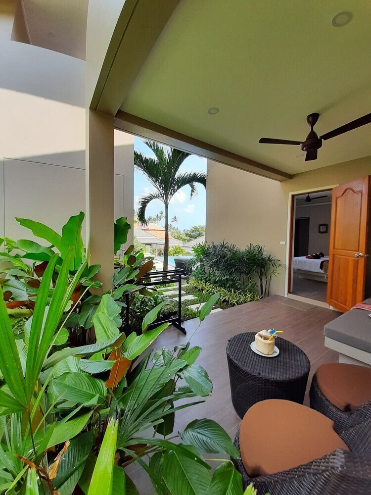 Baan Sawan Samui Resort - Tap to explore photos